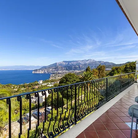 - Bianca ヴィラ *