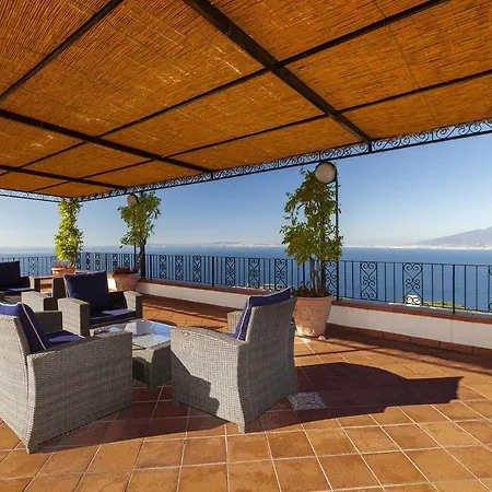 Villa - Bianca Sorrente