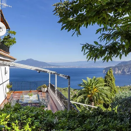 Villa - Bianca Sorrente