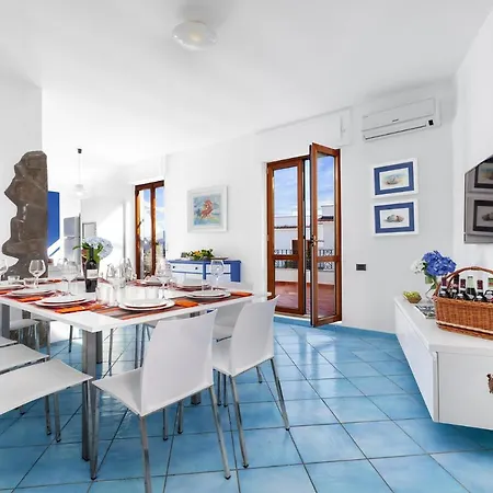 - Bianca Villa Sorrento