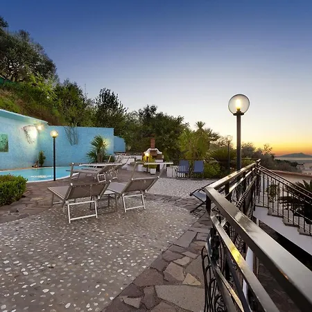 Bianca Villa Sorrento