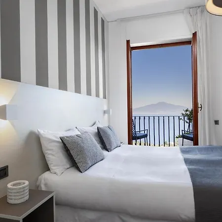Bianca Villa Sorrento